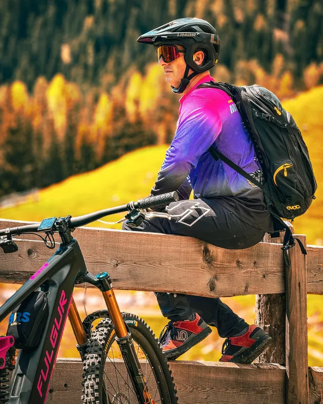 FR TRAIL BLACKLINE 20 Black M L 20 l 100104100 M L