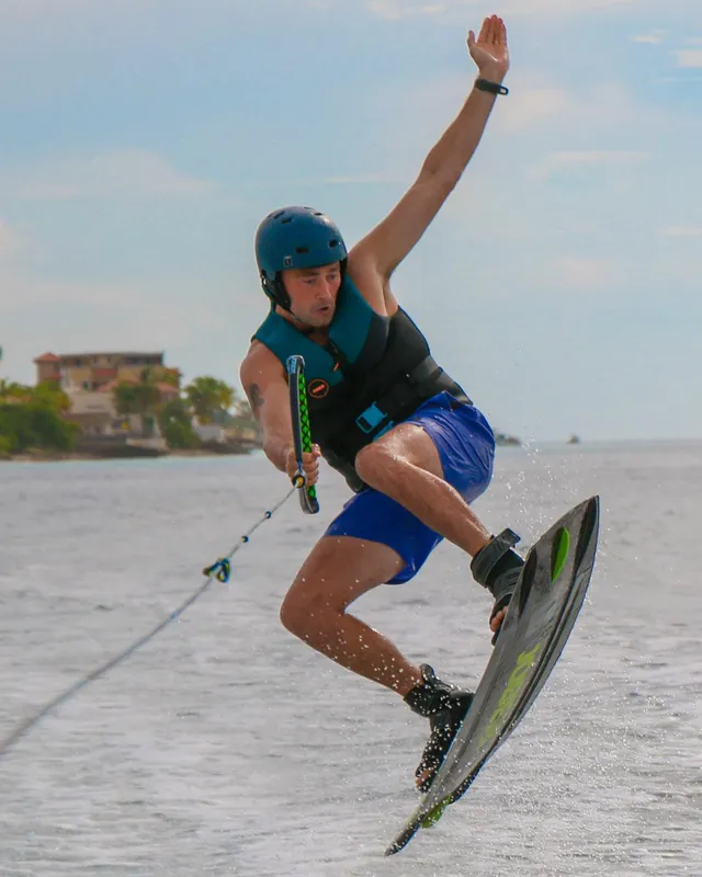 Photo by jobewatersports published at 8 August 2024. Learning some new wakeboard tricks! 🏄‍♂️