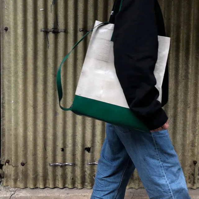 F262 JULIEN | FREITAG