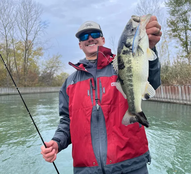  iPhone XR I'm Hooked On - Fisher Fisherman Sauger