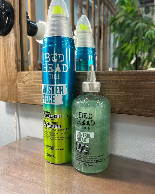 Bed head clearance frizz control spray