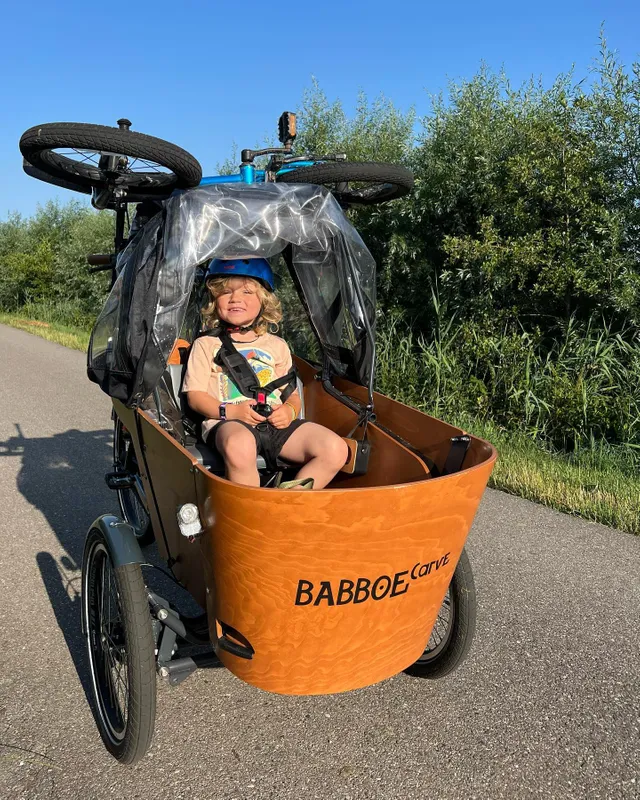 Das Lastenrad mit Neigetechnik Babboe Carve Babboe