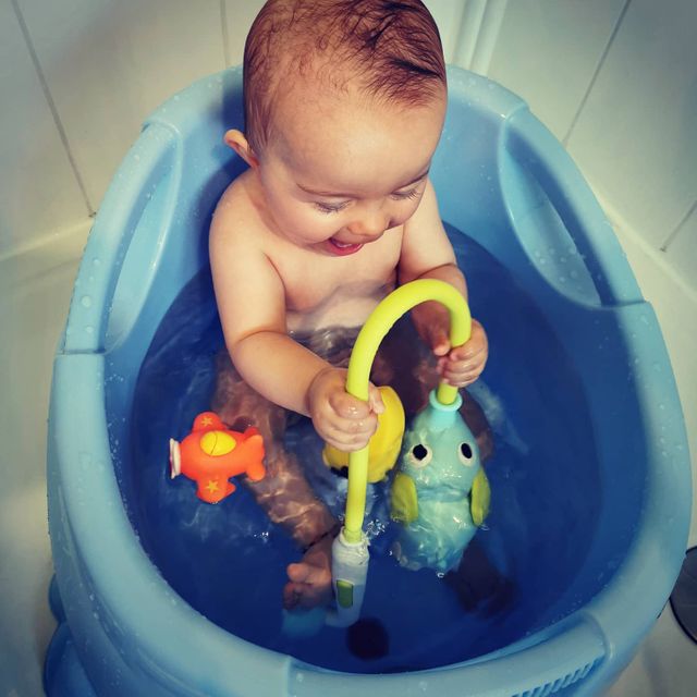 Douchette Elephant De Bain Bleu Yookidoo Pour Enfant Des La Naissance Oxybul Eveil Et Jeux