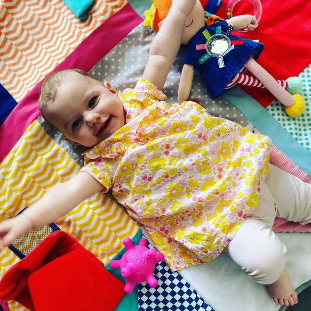 Tapis D Eveil Activites Et Contrastes Sensibul Creation Oxybul Pour Enfant Des La Naissance Oxybul Eveil Et Jeux
