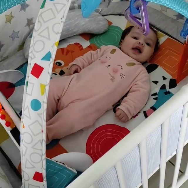 Tapis D Eveil Piano 4 En 1 Kickin Tunes Music Discovery Gym Baby Einstein Pour Enfant Des La Naissance Oxybul Eveil Et Jeux