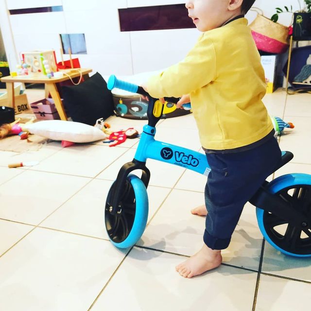 Draisienne Yvelo Junior Bleu Yvolution Pour Enfant De 18 Mois A 4 Ans Oxybul Eveil Et Jeux