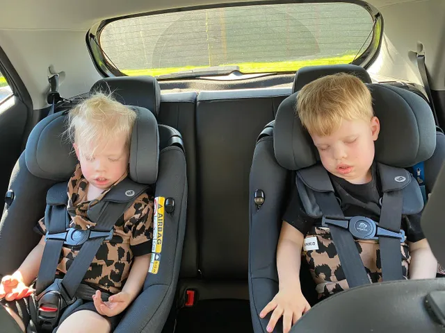 Maxi Cosi Axissfix Toddler Car Seat