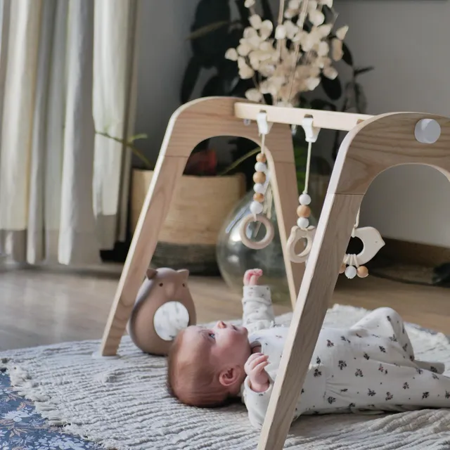 Portique D Eveil Modulable En Bois Fsc Bois Et Blanc Vertbaudet