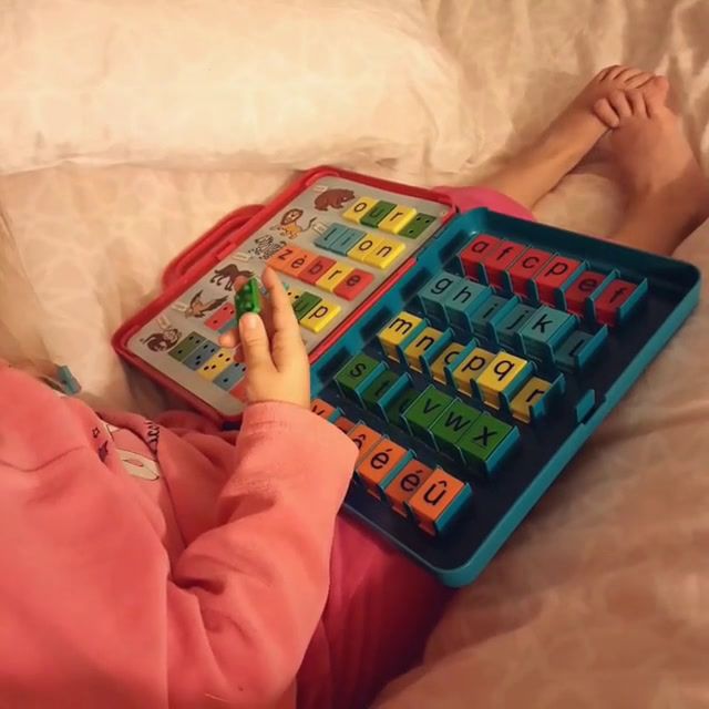 Jeu De Societe J Apprends A Lire Nathan Pour Enfant De 5 Ans A 7 Ans Oxybul Eveil Et Jeux