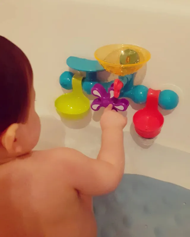 Barre D Activites Pour Le Bain Manibul Creation Oxybul Pour Enfant De 1 An A 5 Ans Oxybul Eveil Et Jeux