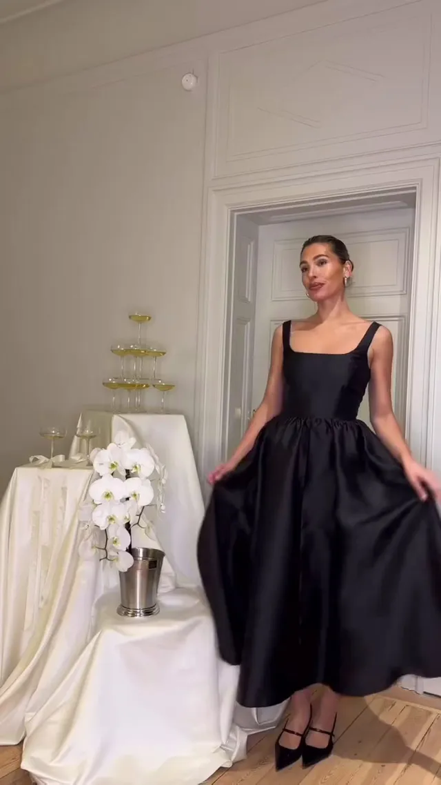 Vilynnea maxi dress hotsell