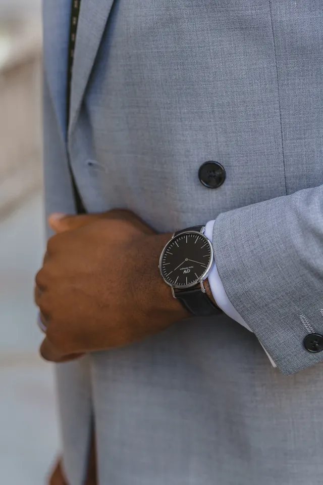 - Black men's watch silver 40mm | DW