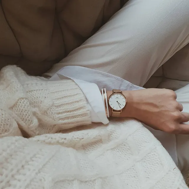 grå smukke landing Petite Melrose - Women's watch - Rose Gold & White dial | DW