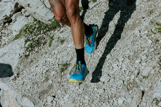 Trail Running Shoe Lone Peak 9+ Man col. BLUE | Altra Running